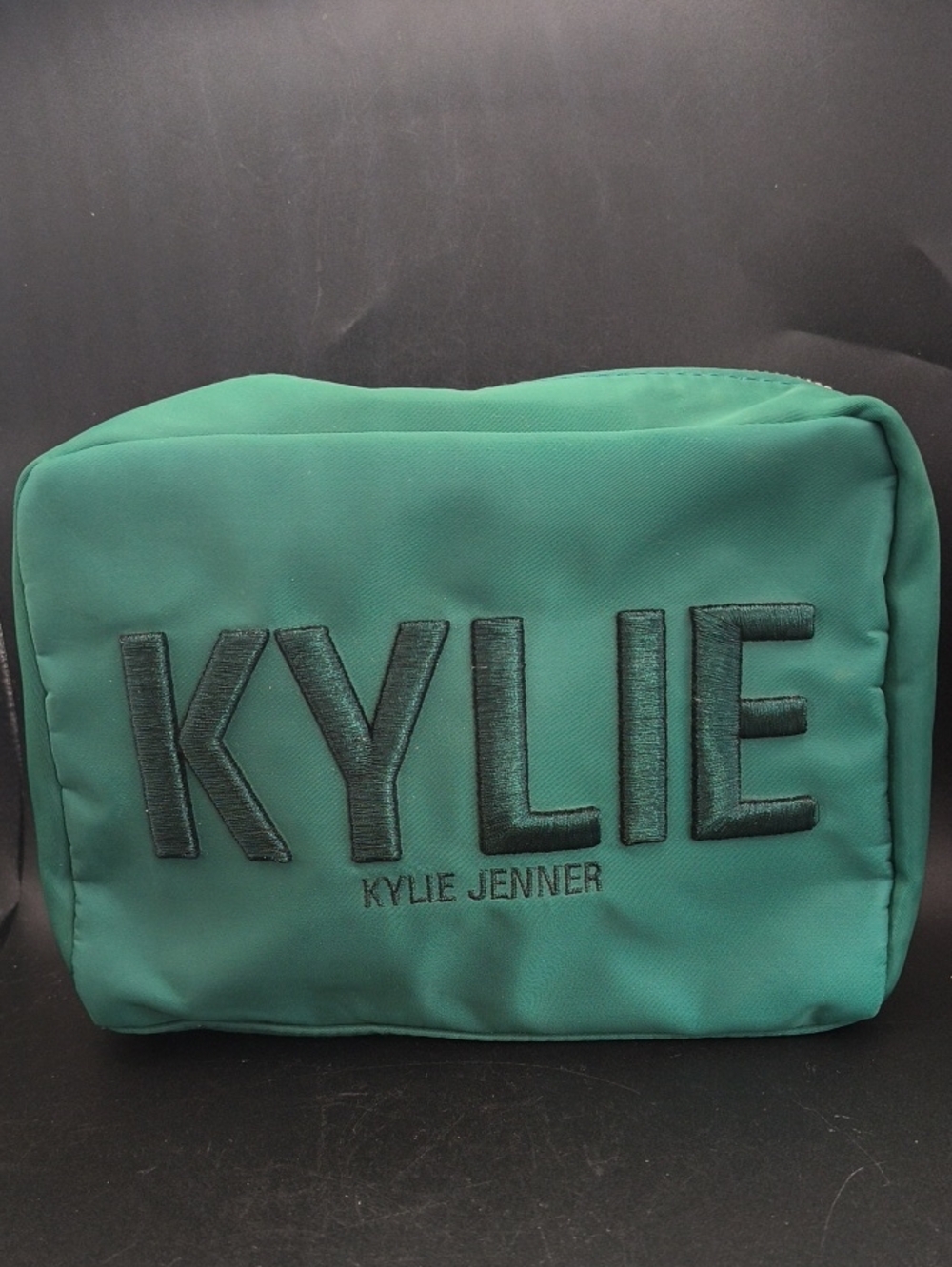 NWOT Kylie Cosmetics Limited Edition 2017 Holiday Emerald Green Makeup Bag